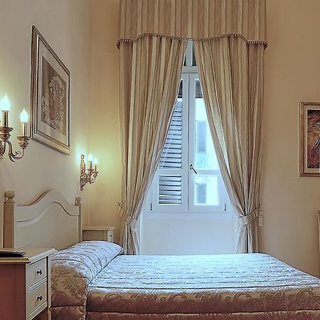 Chiaro Di Luna Viale Italia 사사리 외부 사진